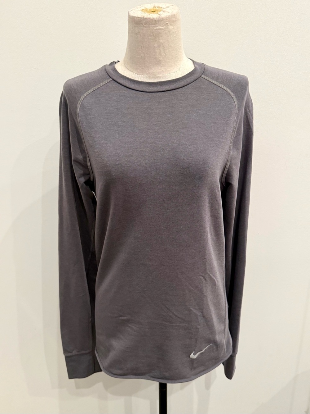 Nike Gray Crewneck Long-Sleeve Performance Top